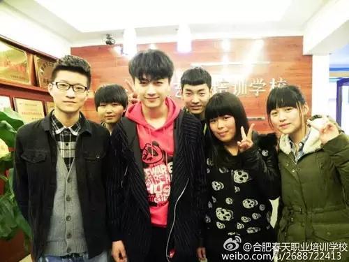 陈晓爆料大学老师视频,视频曝光引发社会关注 第1张 陈晓爆料大学老师视频,视频曝光引发社会关注 第1张